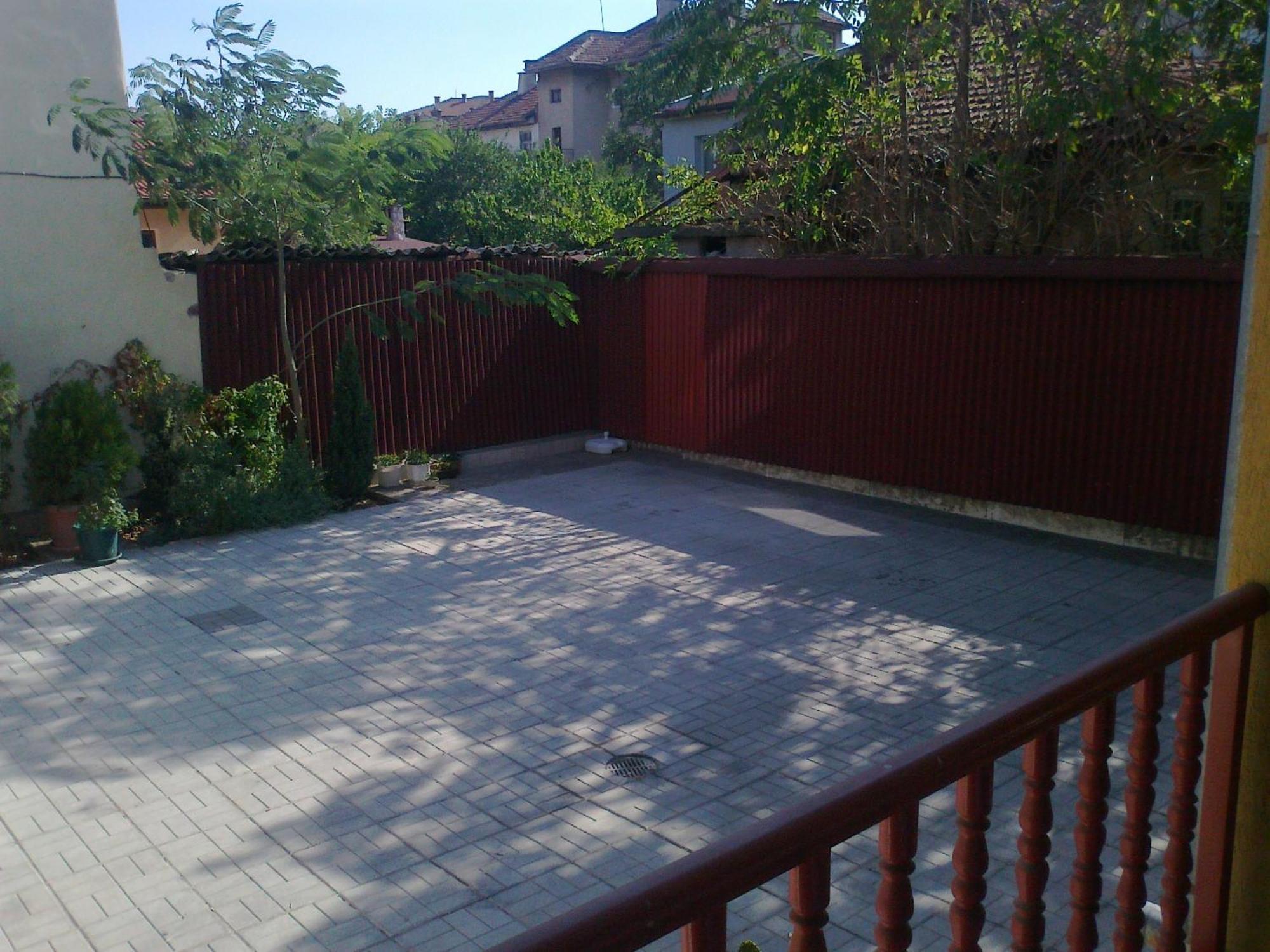 Rade 2 Hotel Vratsa