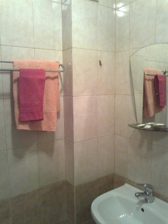 Rade 2 Hotel 2*