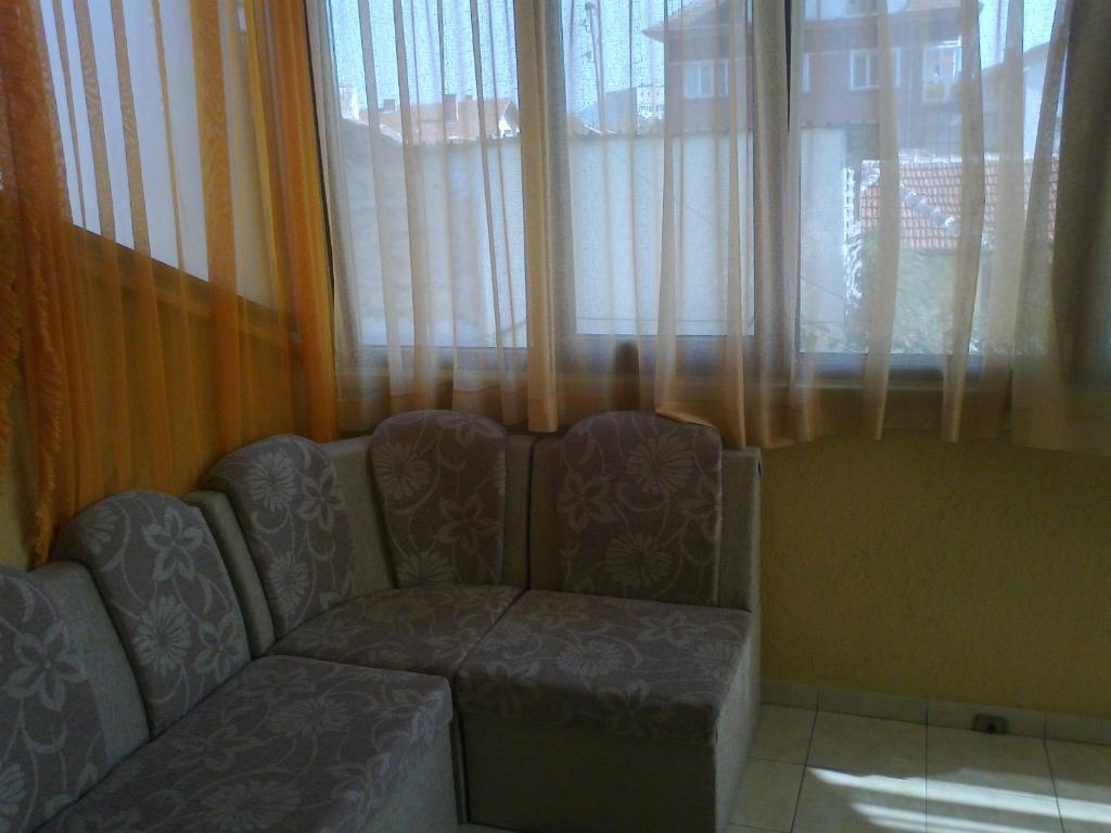 Rade 2 Hotel Vratsa